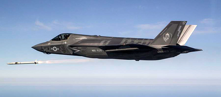F35_asraam_launched_725