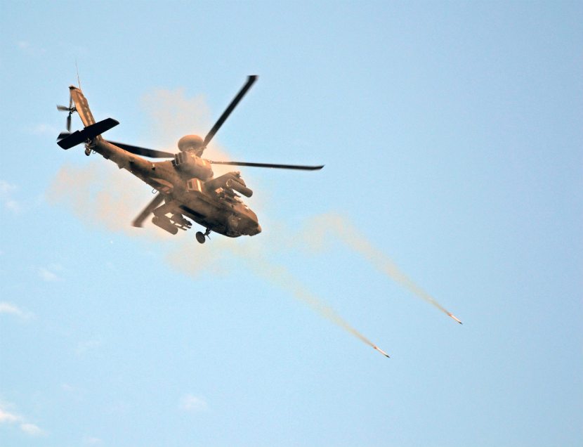 Apache-Fires-Missiles.jpg
